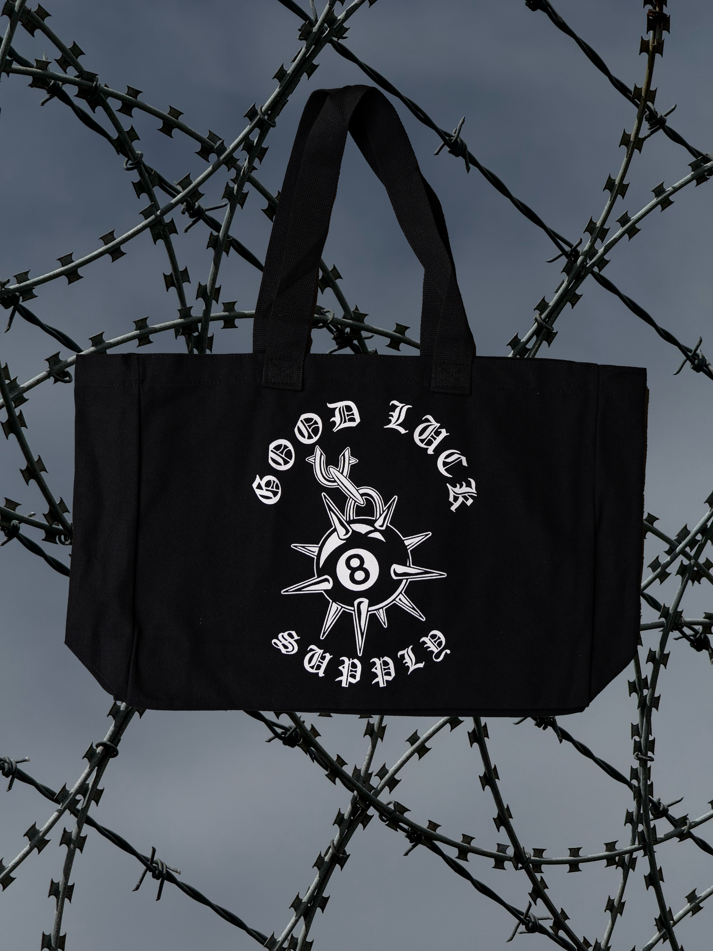 MACE 8 TOTE BAG