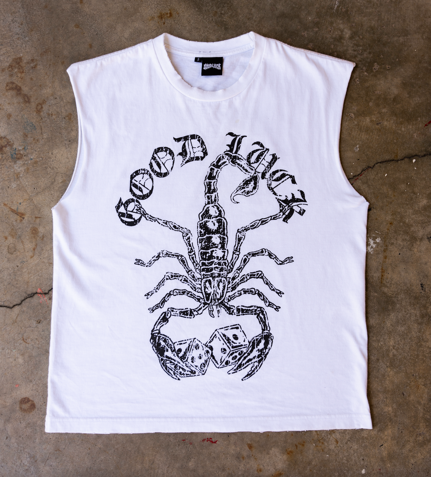 LUCKY SCORPION MUSCLE TANK WHITE